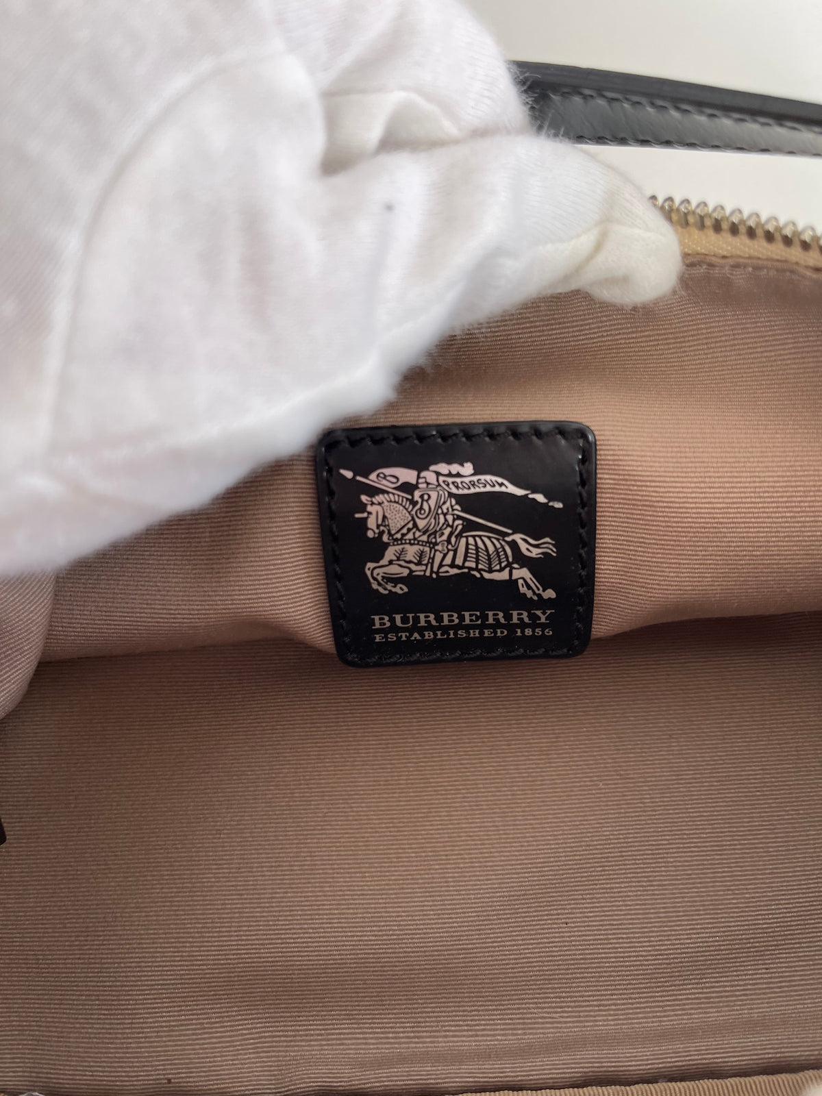 Burberry Nova Check Black Mini Boat Pochette