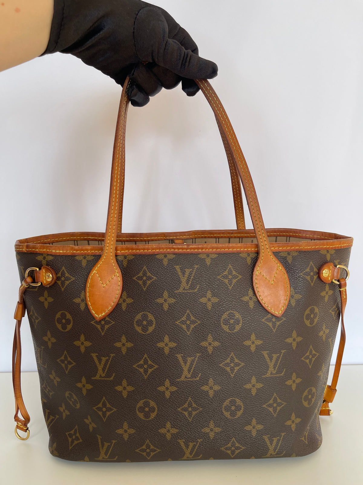 Louis Vuitton Neverfull PM Monogram Canvas