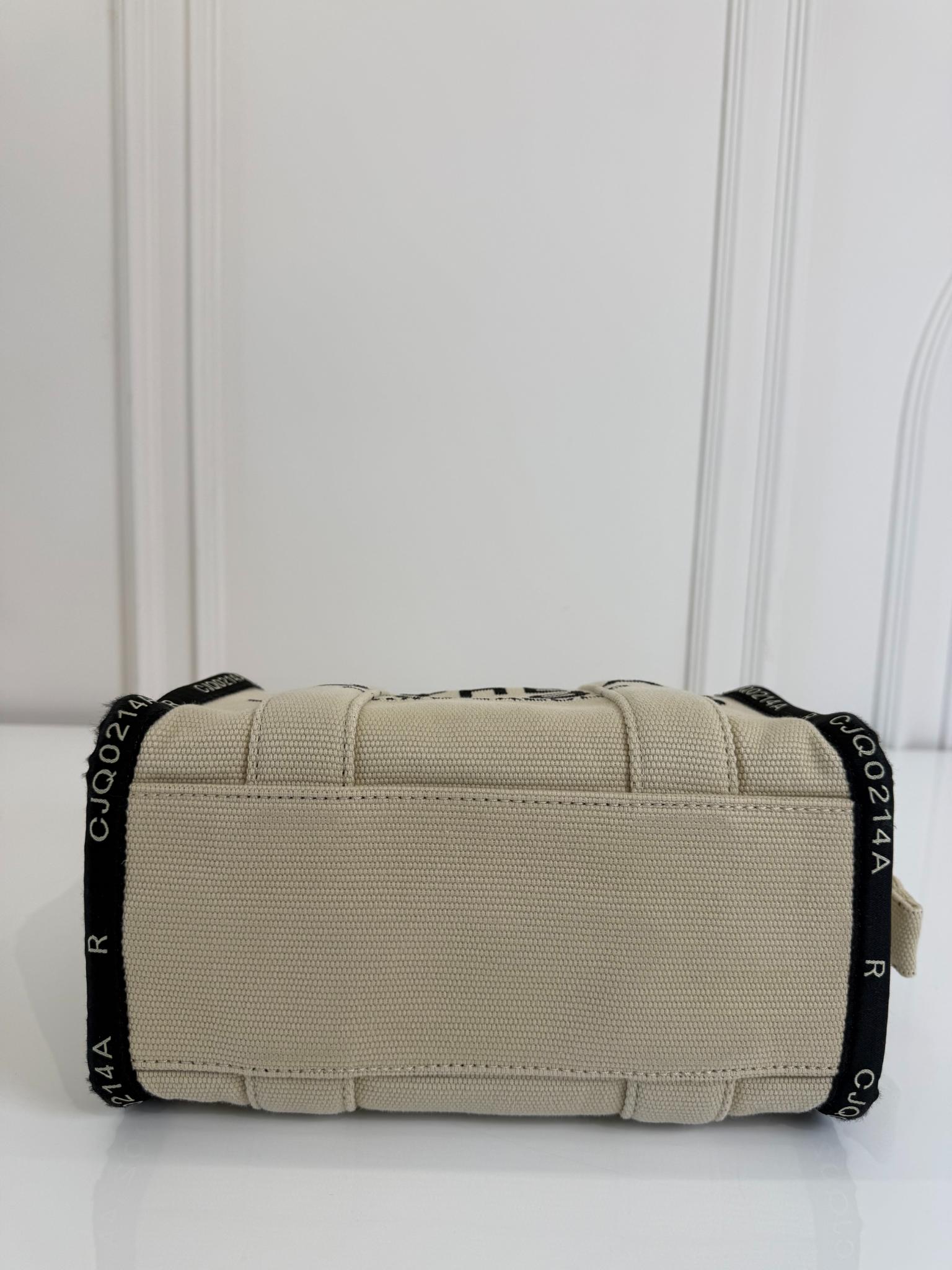 Marc Jacobs The Jacquard Small Tote Bag Beige