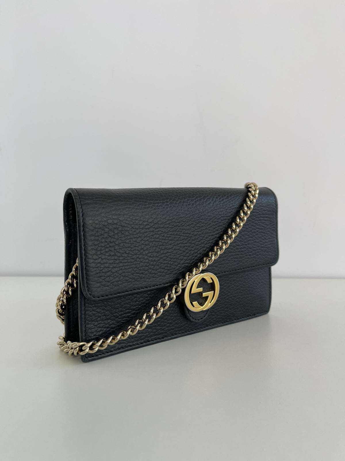Gucci Black Leather Interlocking GG Wallet On Chain