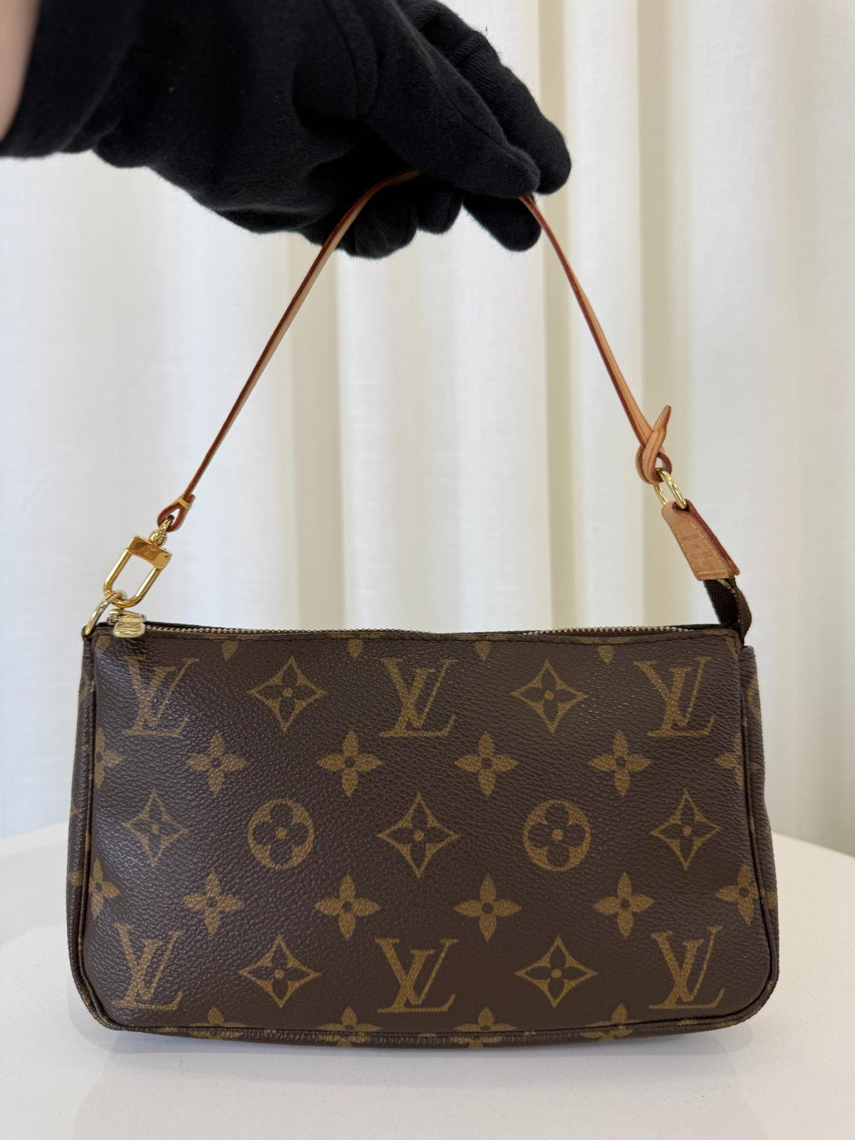 Louis Vuitton Pochette Accessoires Monogram Canvas