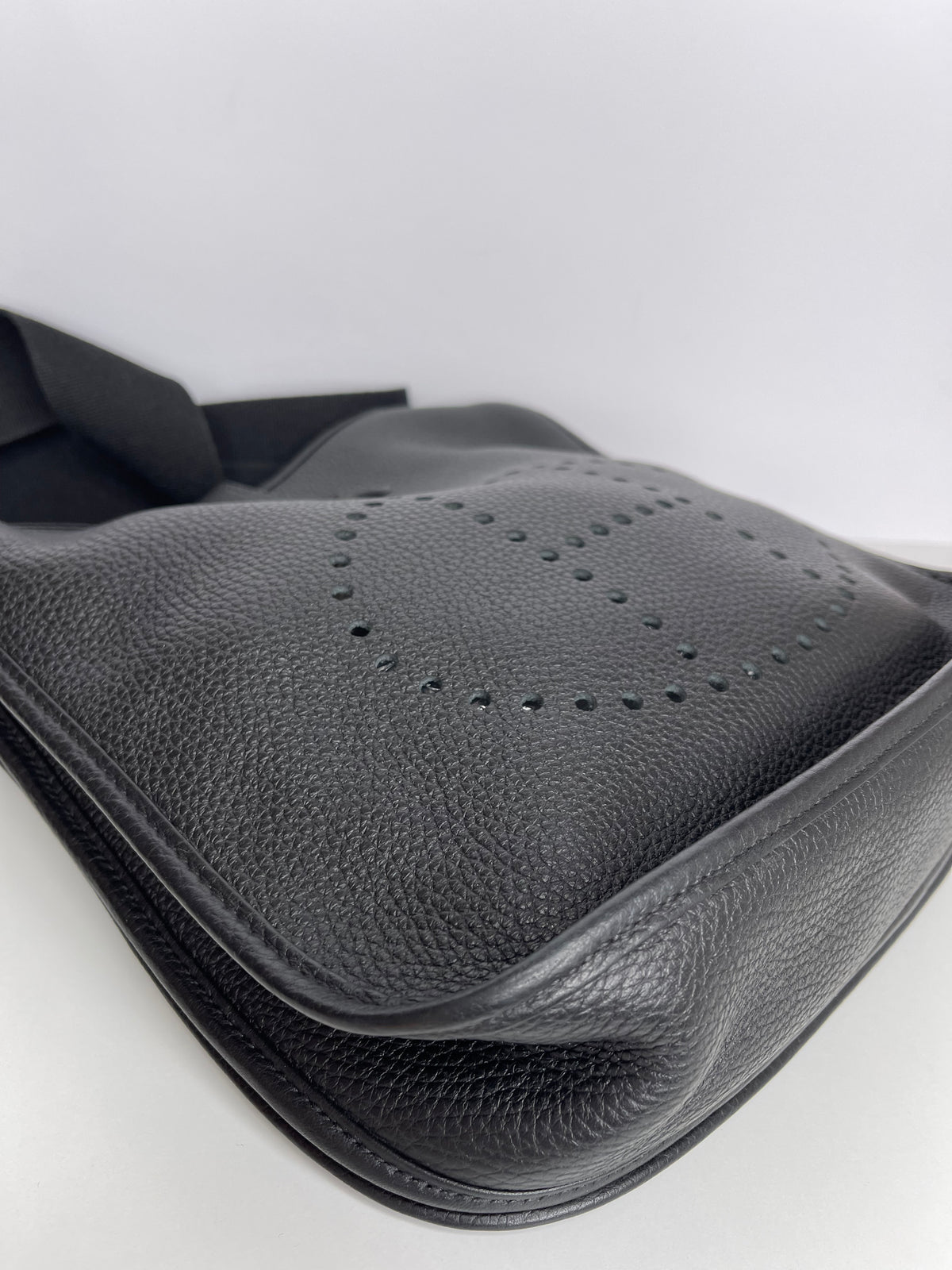 Hermes Evelyne III PM in Black Clemence Leather