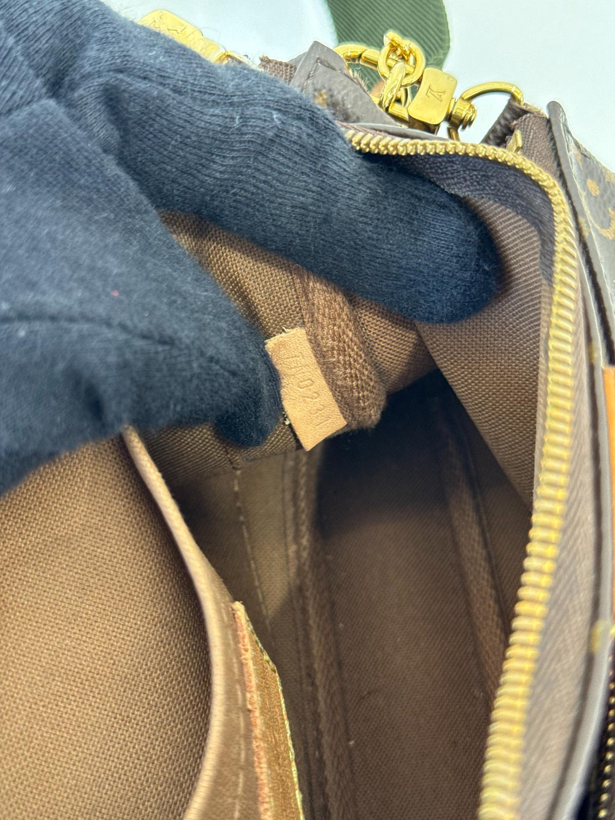 Louis Vuitton Multi Pochette Accessoires Khaki Strap Monogram Canvas