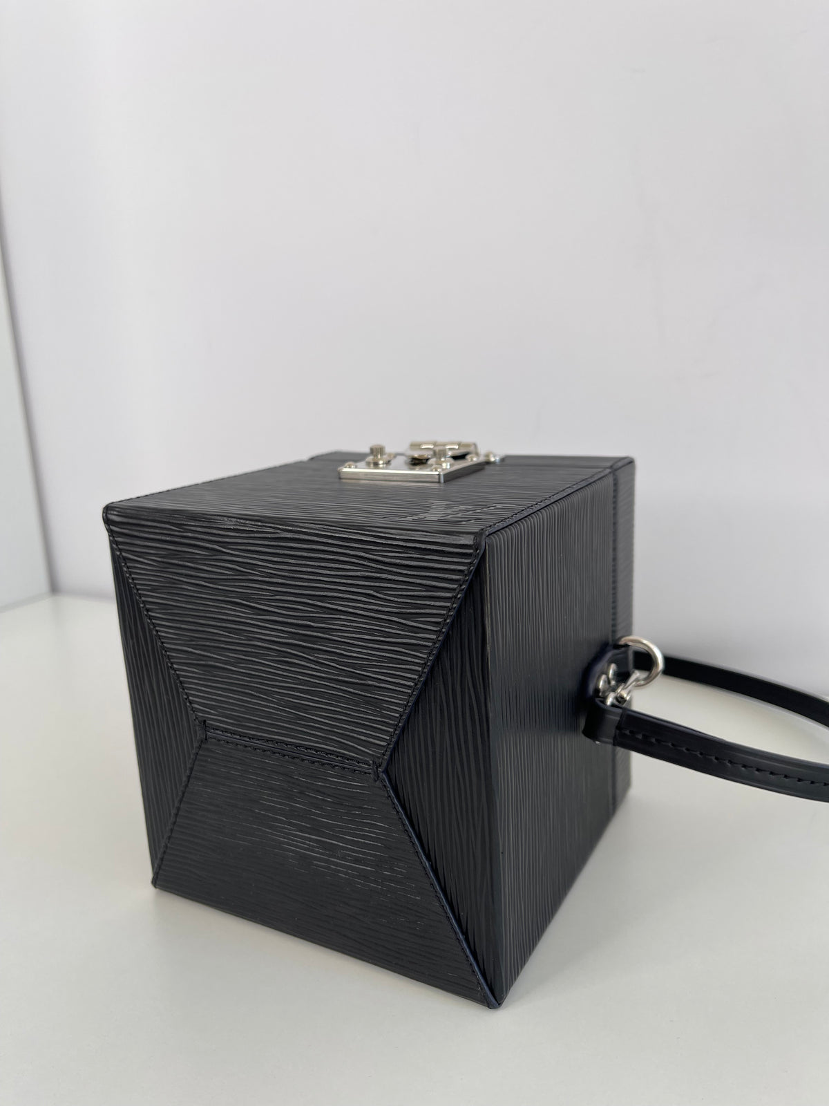 Louis Vuitton Bleecker Box in Black Epi Leather