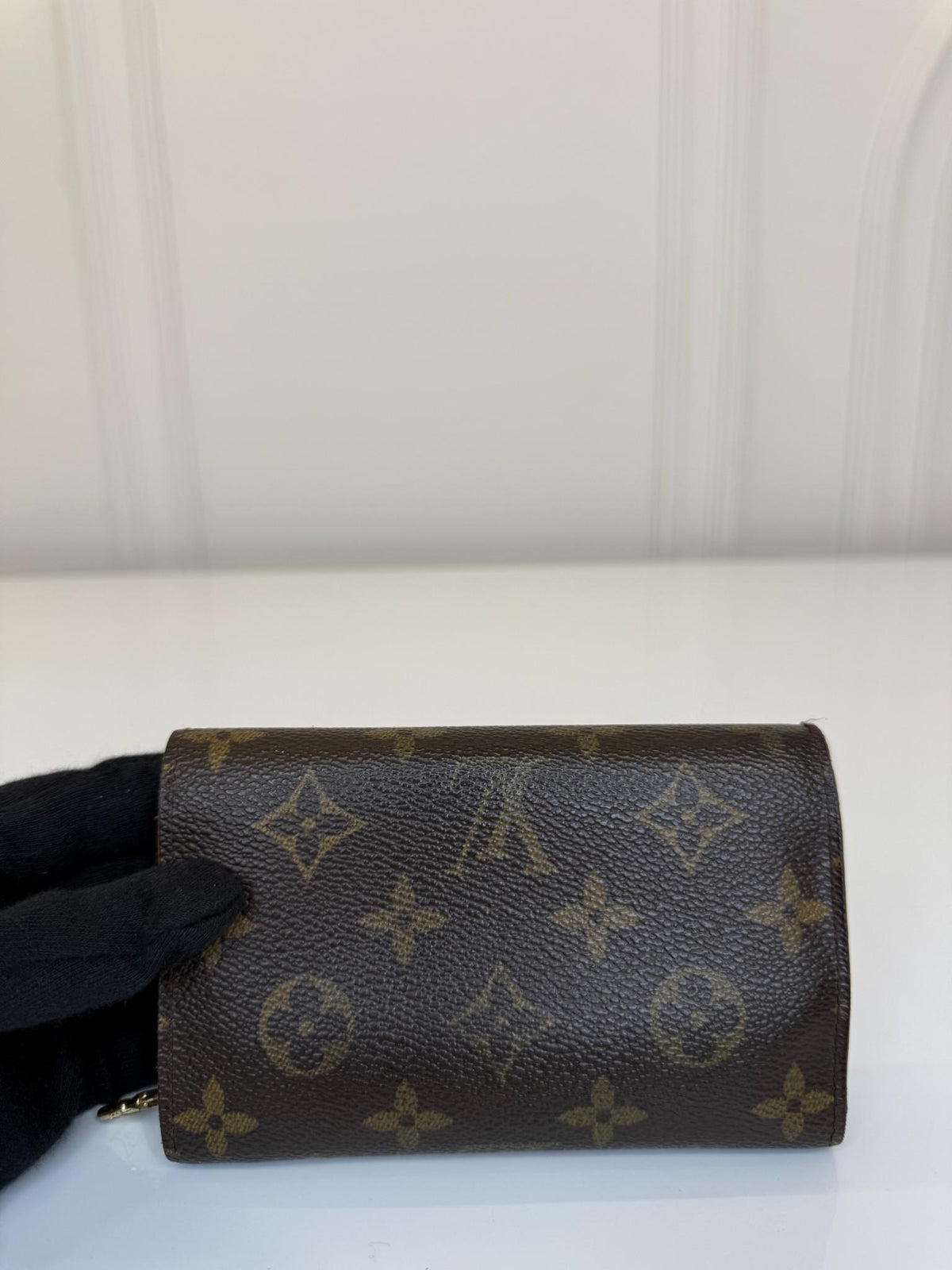 Louis Vuitton Zipped Compact Wallet Monogram Canvas