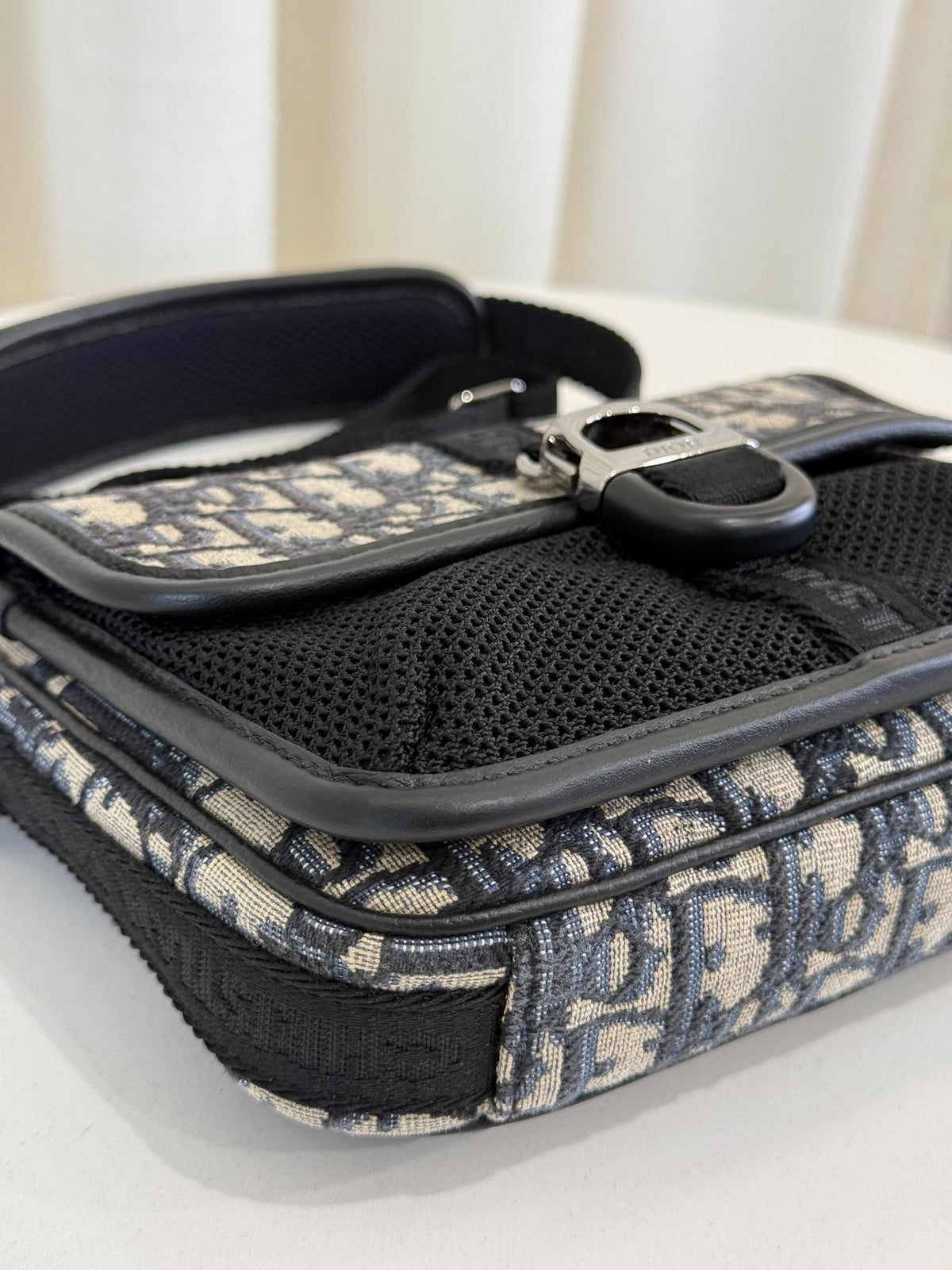 Christian Dior Men Mini Oblique Canvas and Mesh Dior 8 Messenger Bag Blue