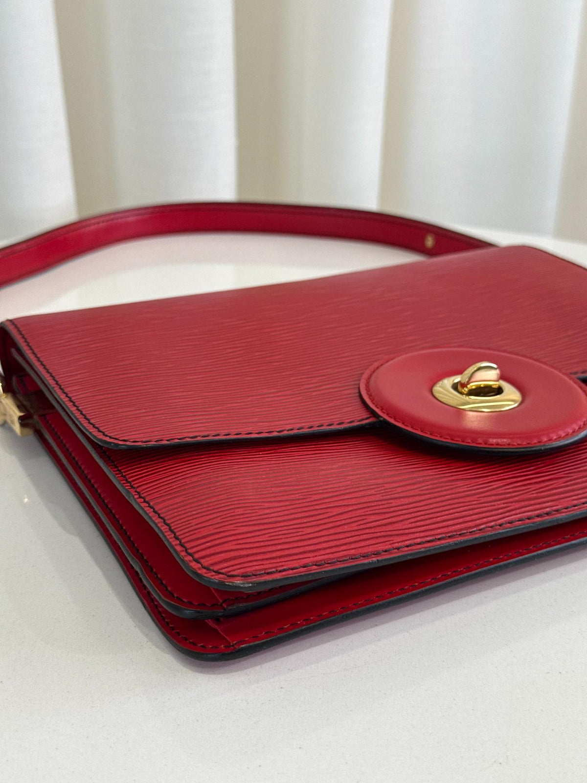 Louis Vuitton Red Epi Leather Friedland Shoulder Bag