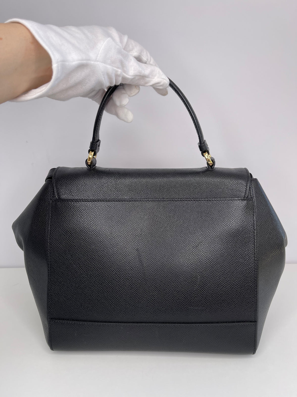 Salvatore Ferragamo Carrie Calfskin Black Leather Vara Bow