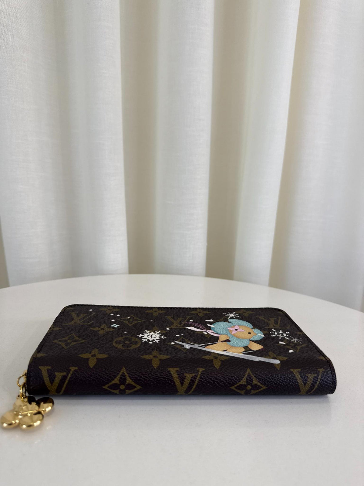 Louis Vuitton x Vivienne Winter Holiday Zippy Wallet Monogram/Azur Frost