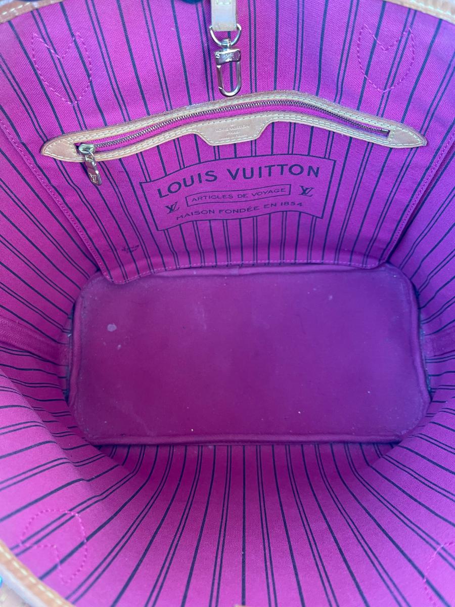 Louis Vuitton Neverfull MM Monogram Canvas