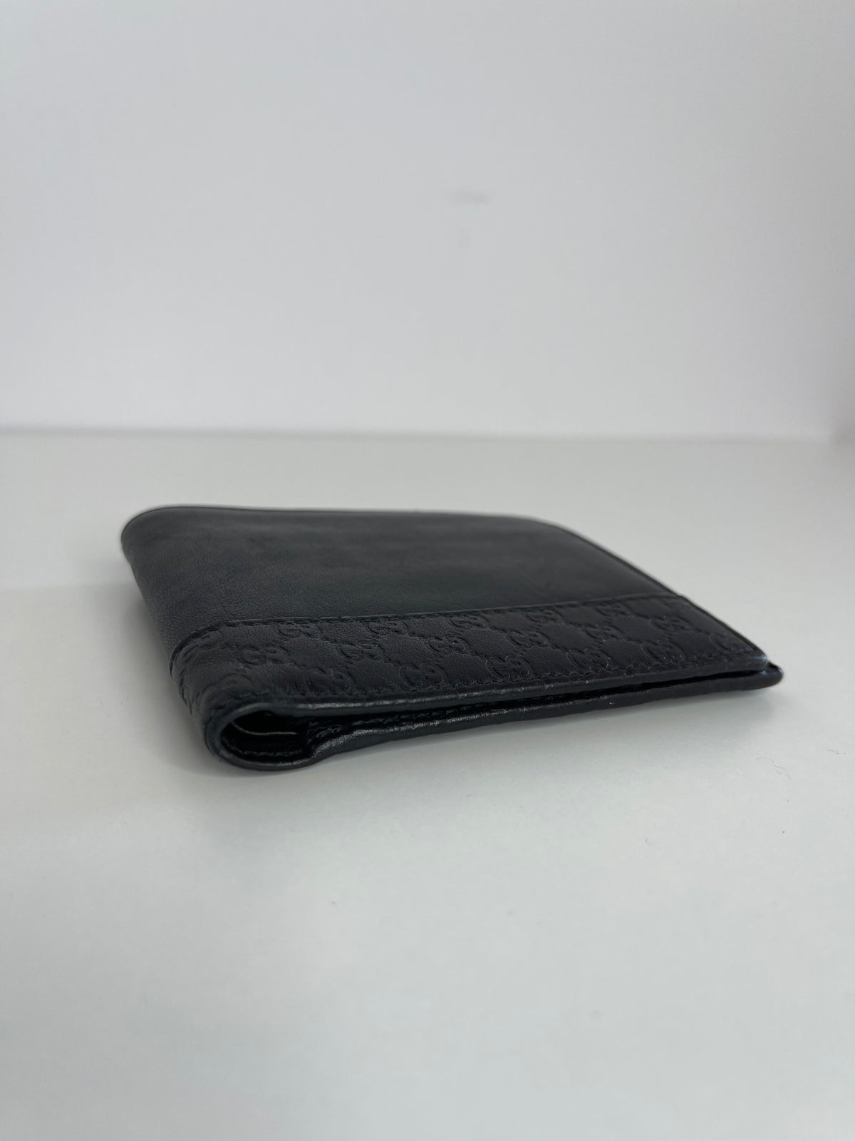 Gucci Microguccissima Trim Bi-Fold Wallet Black