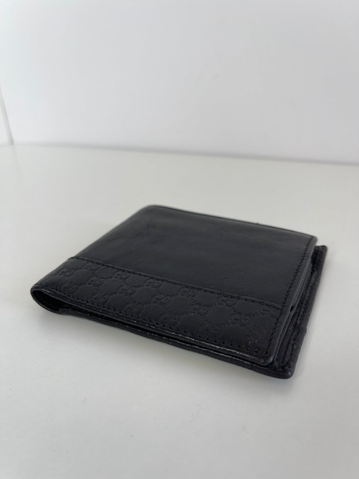 Gucci Microguccissima Trim Bi-Fold Wallet Black