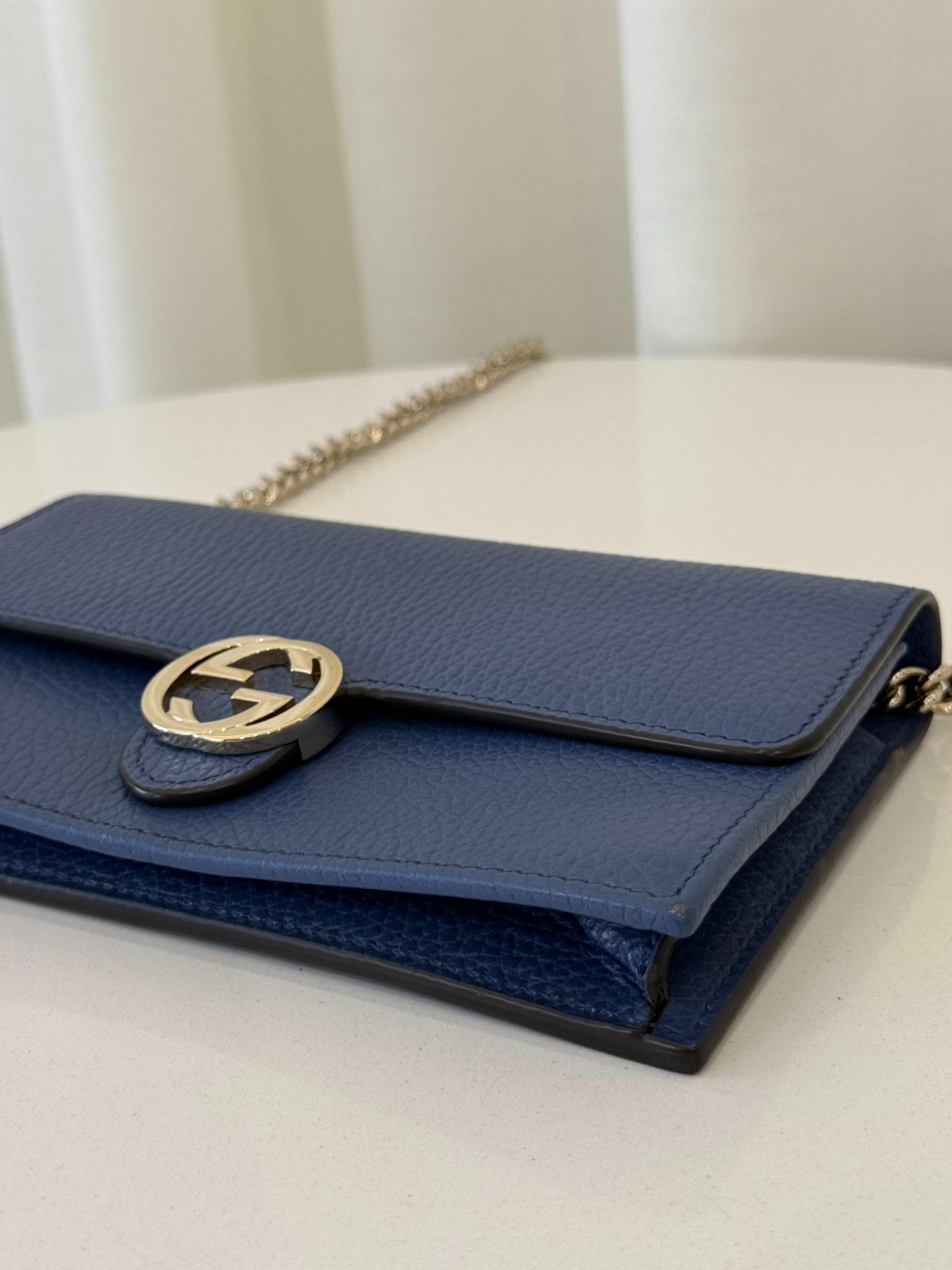 Gucci Interlocking G Blue Grained Leather Wallet On Chain