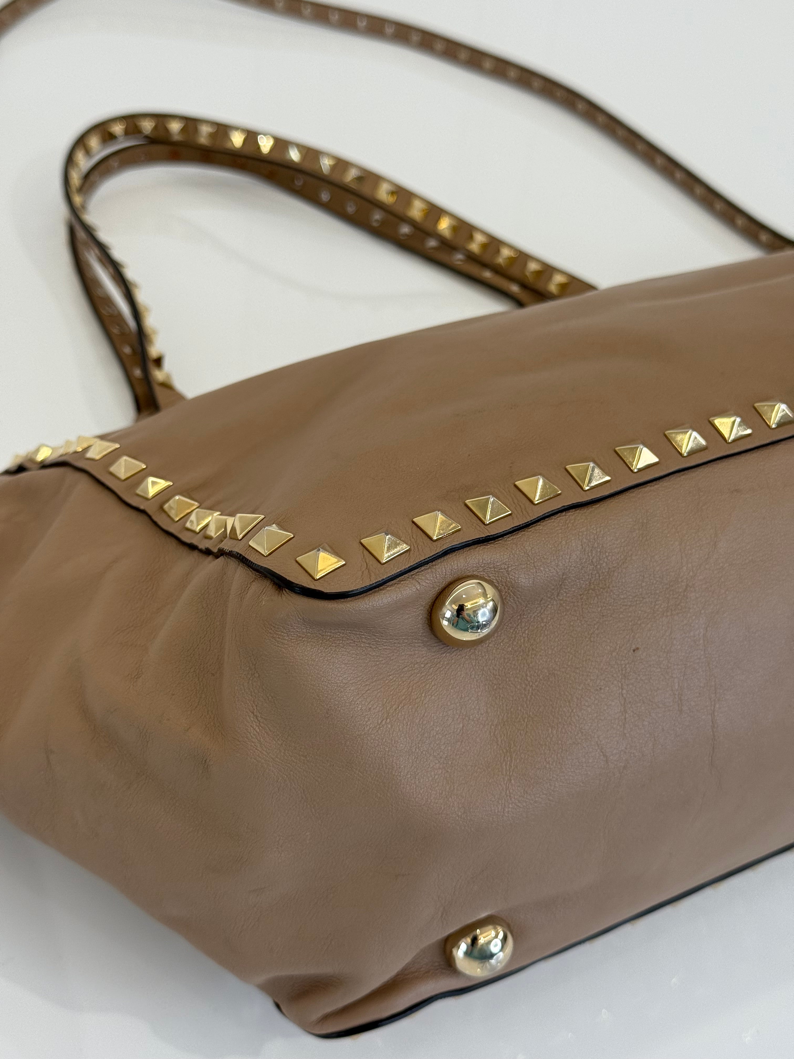 Valentino Garavani Medium Rockstud Tote Bag Beige
