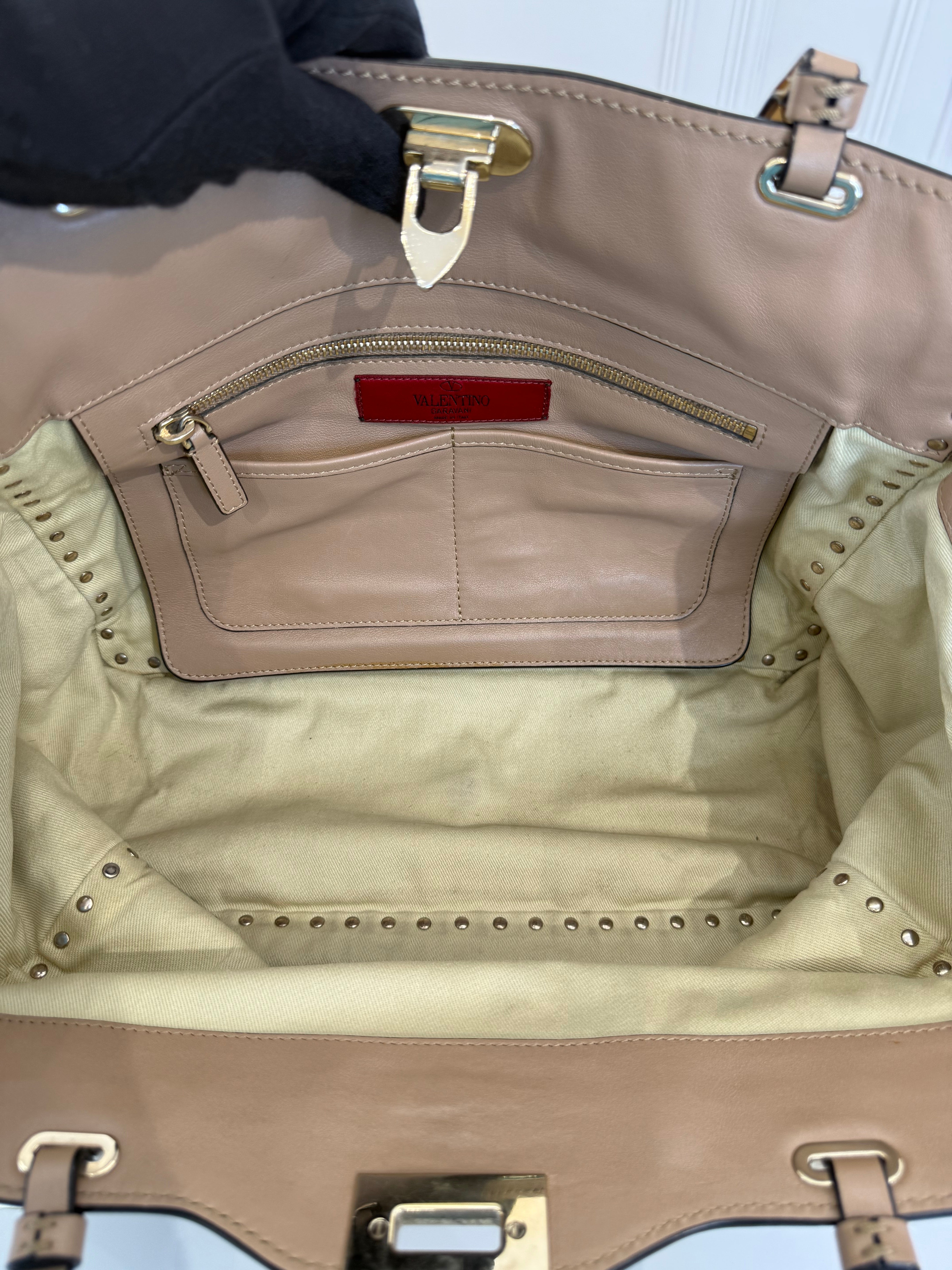 Valentino Garavani Medium Rockstud Tote Bag Beige