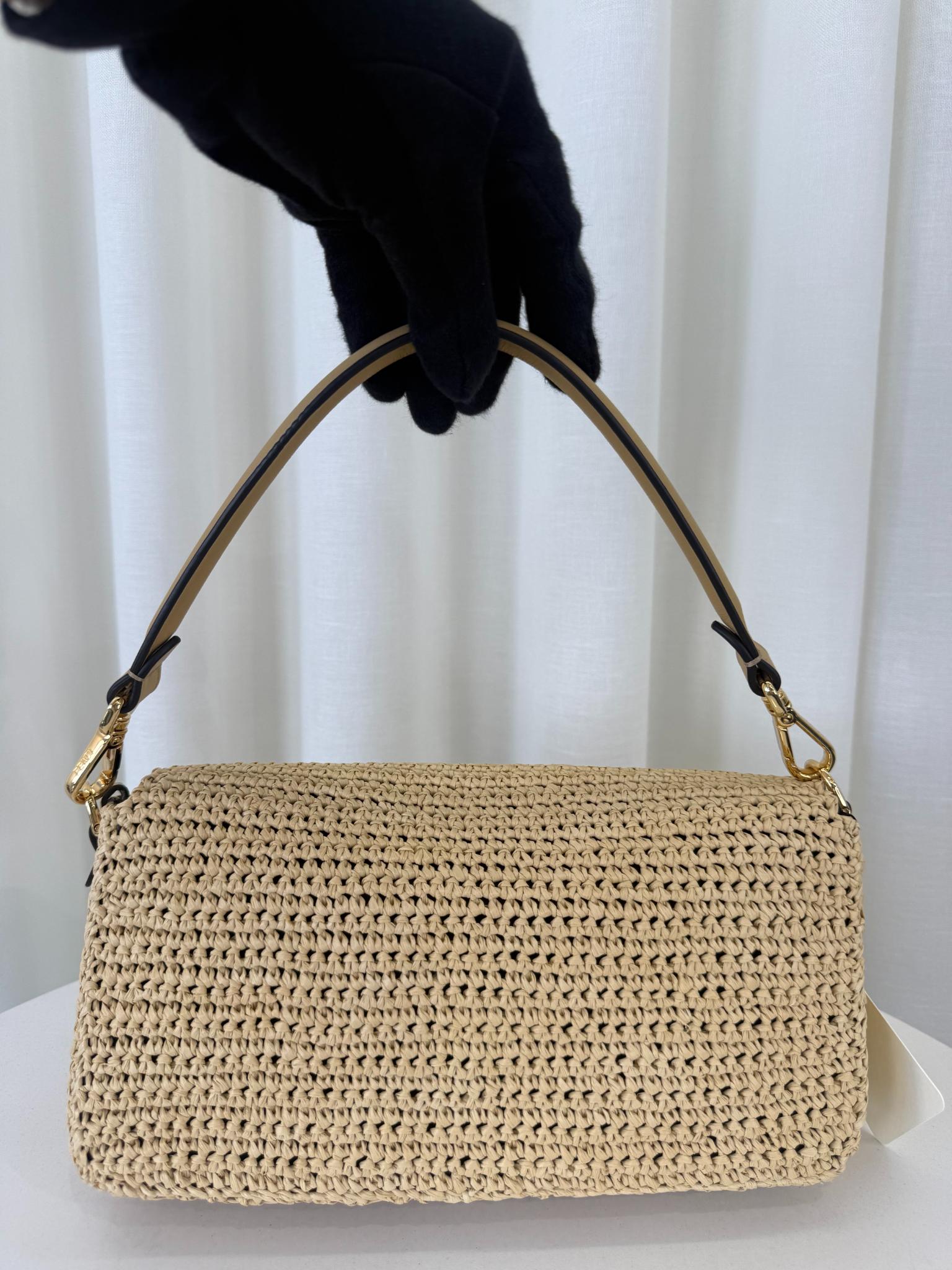 Fendi Baguette Multipocket Natural Straw Crochet