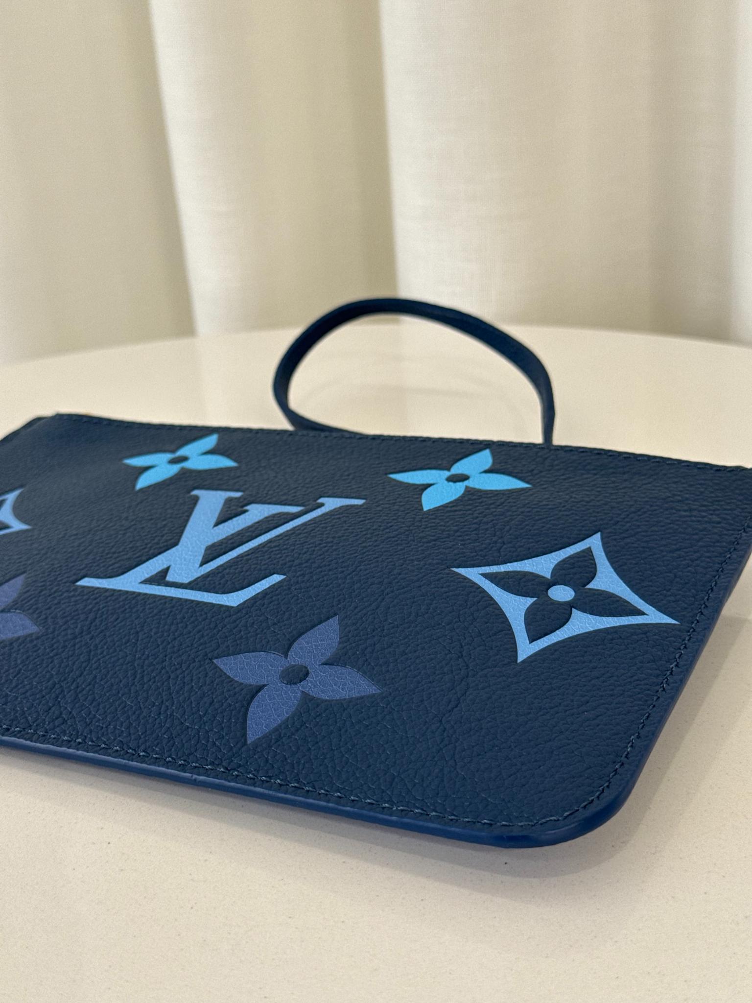 Louis Vuitton Neverfull Pochette Monogram Empreinte Giant Degrade Bleu