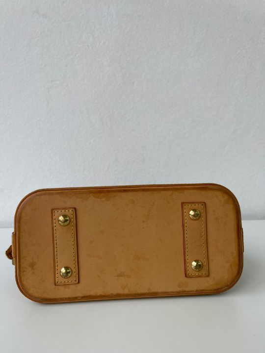 Louis Vuitton Alma BB Monogram Canvas