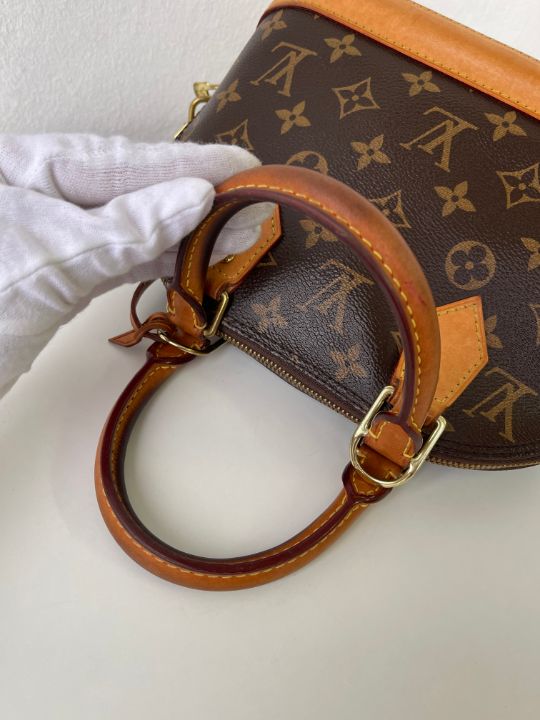 Louis Vuitton Alma BB Monogram Canvas