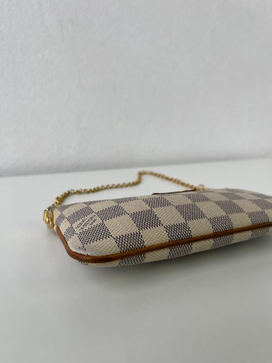 Louis Vuitton Damier Azur Pochette Milla MM