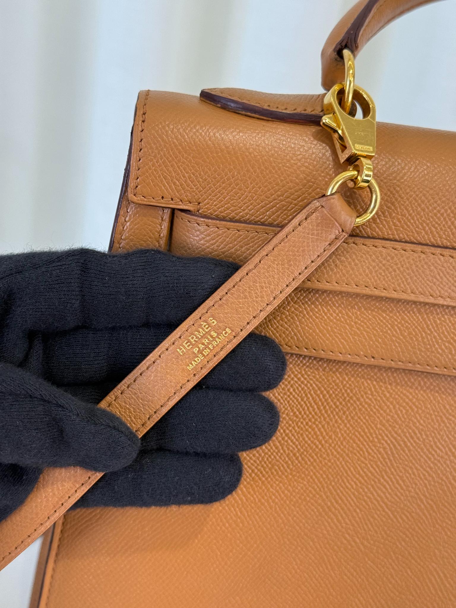 Hermès Kelly Sellier 32 Gold Epsom Leather GHW