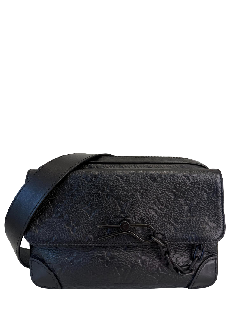 Louis Vuitton Men’s Steamer Wearable Wallet Black Taurillon