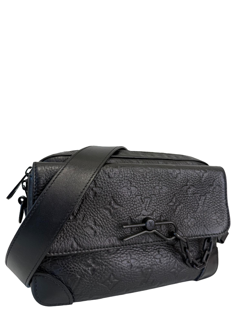 Louis Vuitton Men’s Steamer Wearable Wallet Black Taurillon