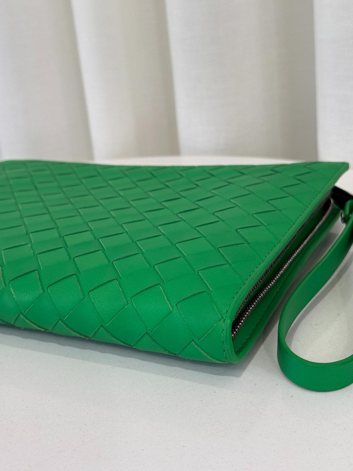 Bottega Veneta Parakeet Green Intrecciato-Weave Clutch