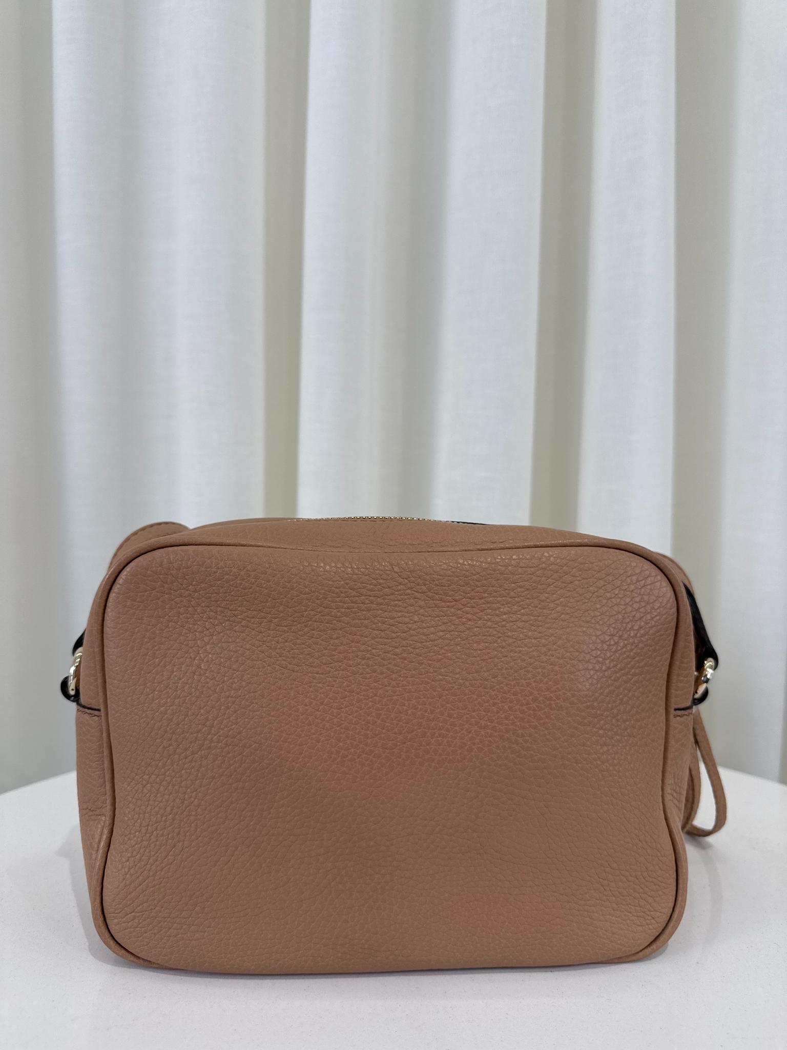 Gucci Soho Disco Light Brown Small Camera Bag