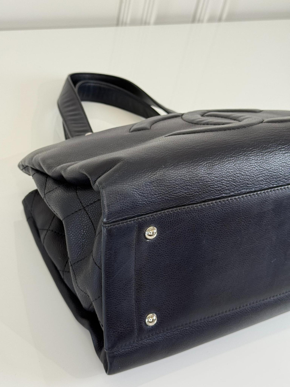 Chanel Ultimate Executive Tote Caviar Large Navy