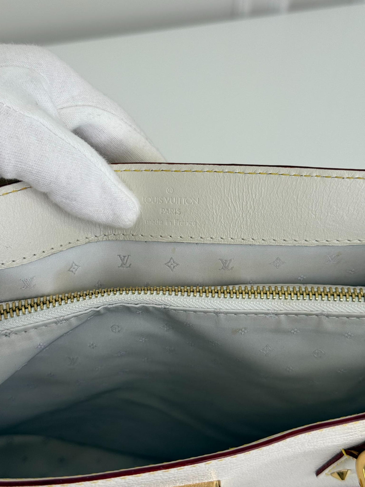 Louis Vuitton White Suhali Leather Le Fabuleux Shoulder Bag