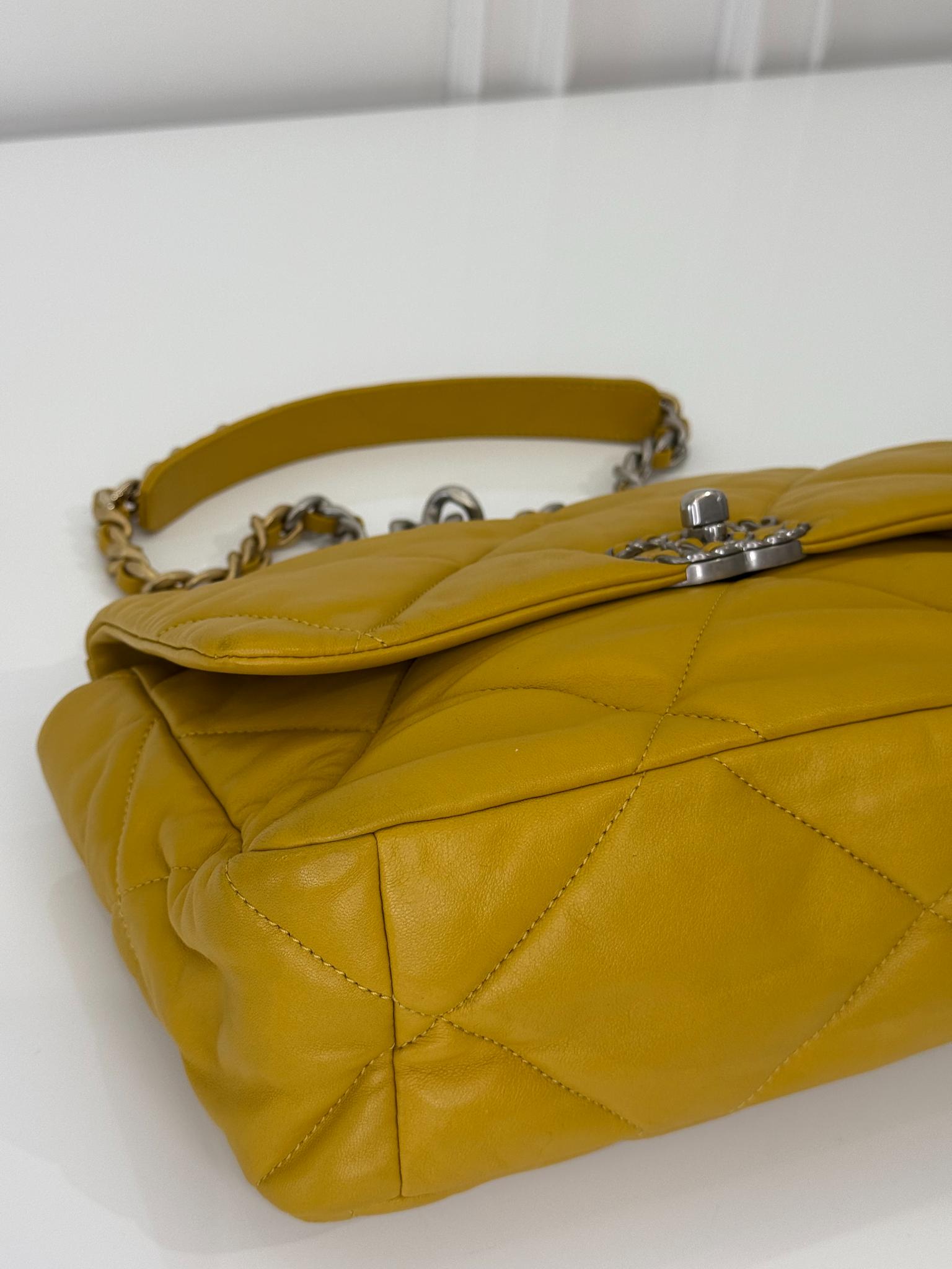 Chanel 19 Yellow Quilted Goatskin Medium Flap Gold/Ruthenium Hardware