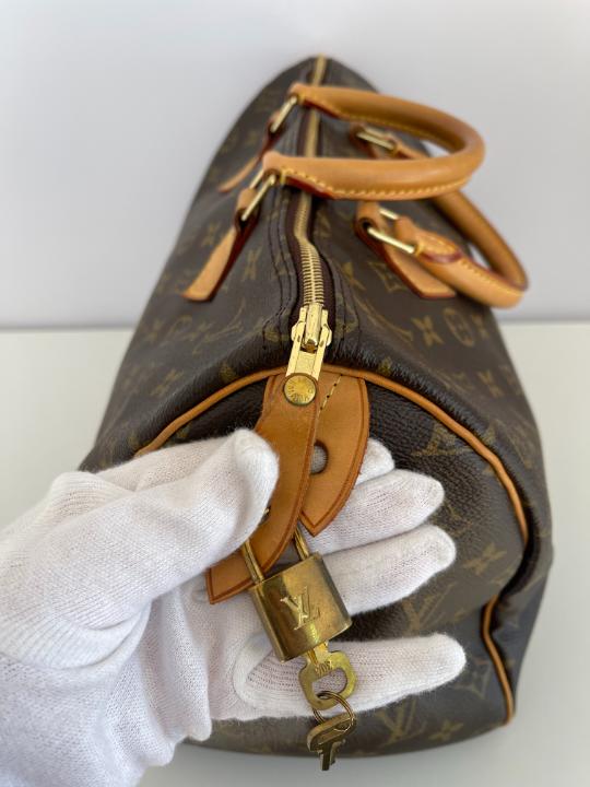 Louis Vuitton Speedy 35 Monogram Canvas