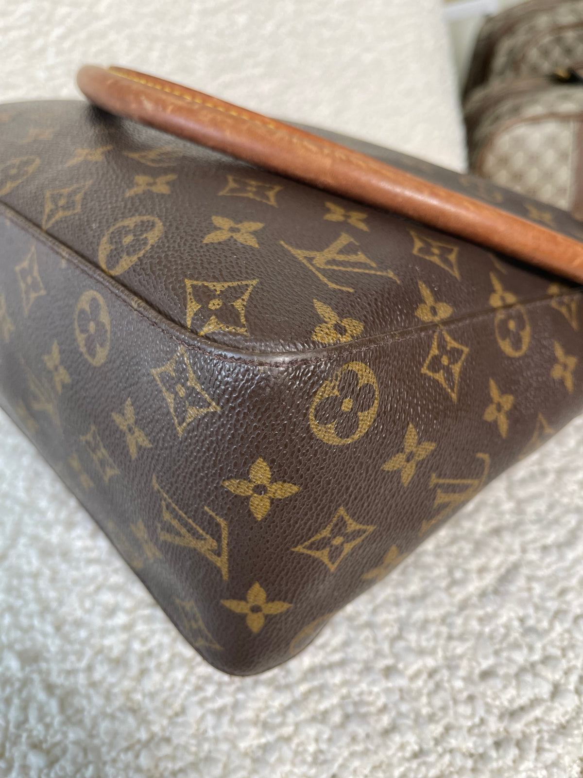 Louis Vuitton Looping GM Monogram Canvas