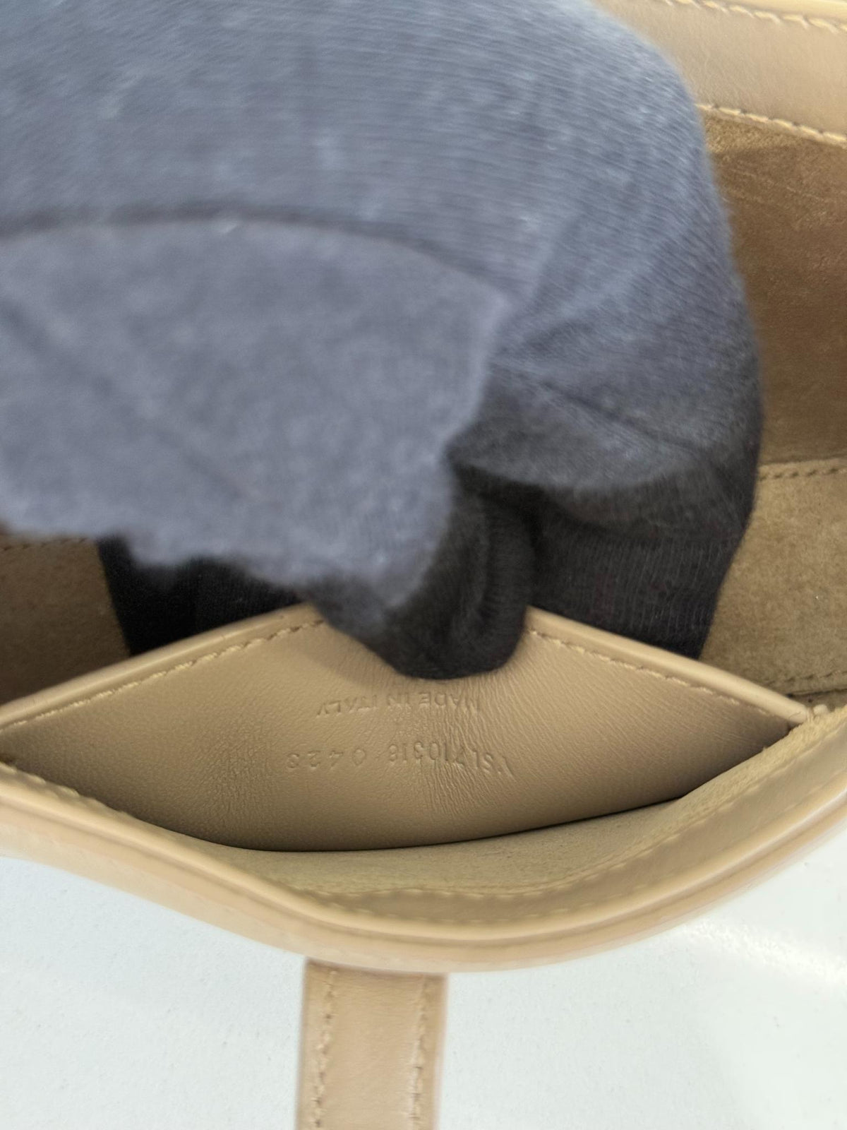Saint Laurent Le 5 À 7 Smooth Leather Mini Hobo Bag
