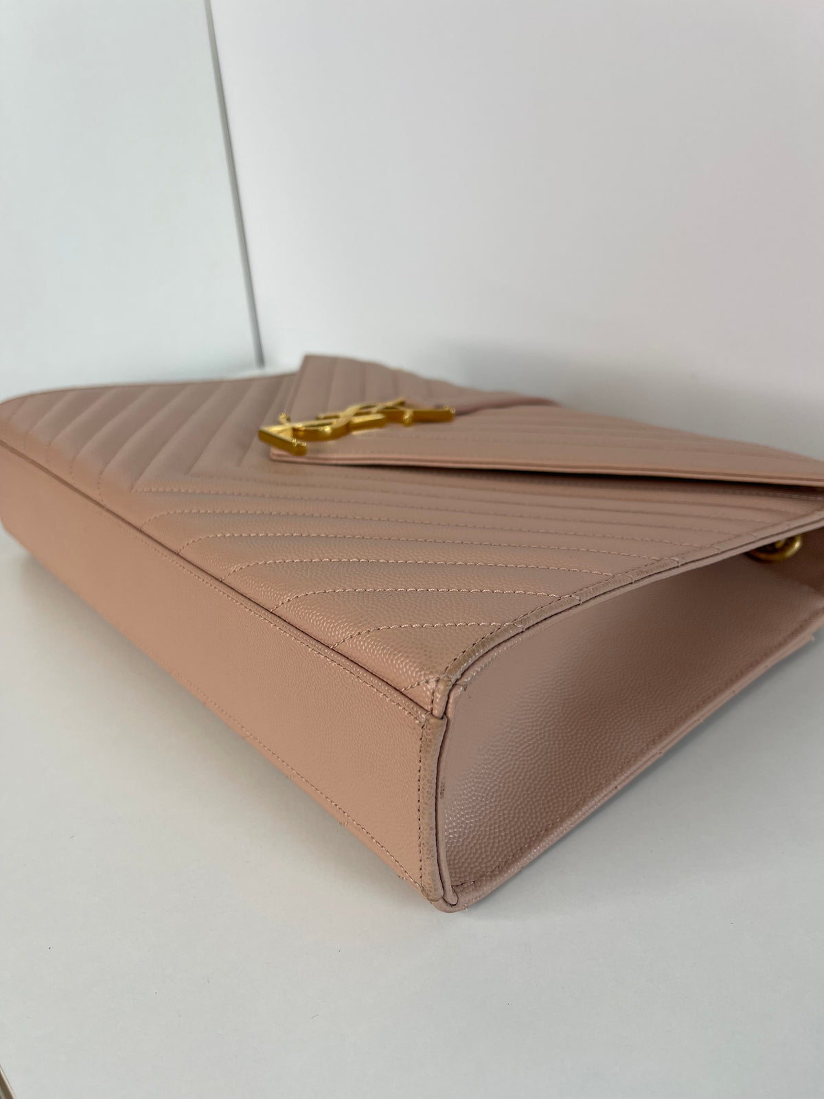 Saint Laurent Large Envelope Beige Grain De Poudre Chain Bag