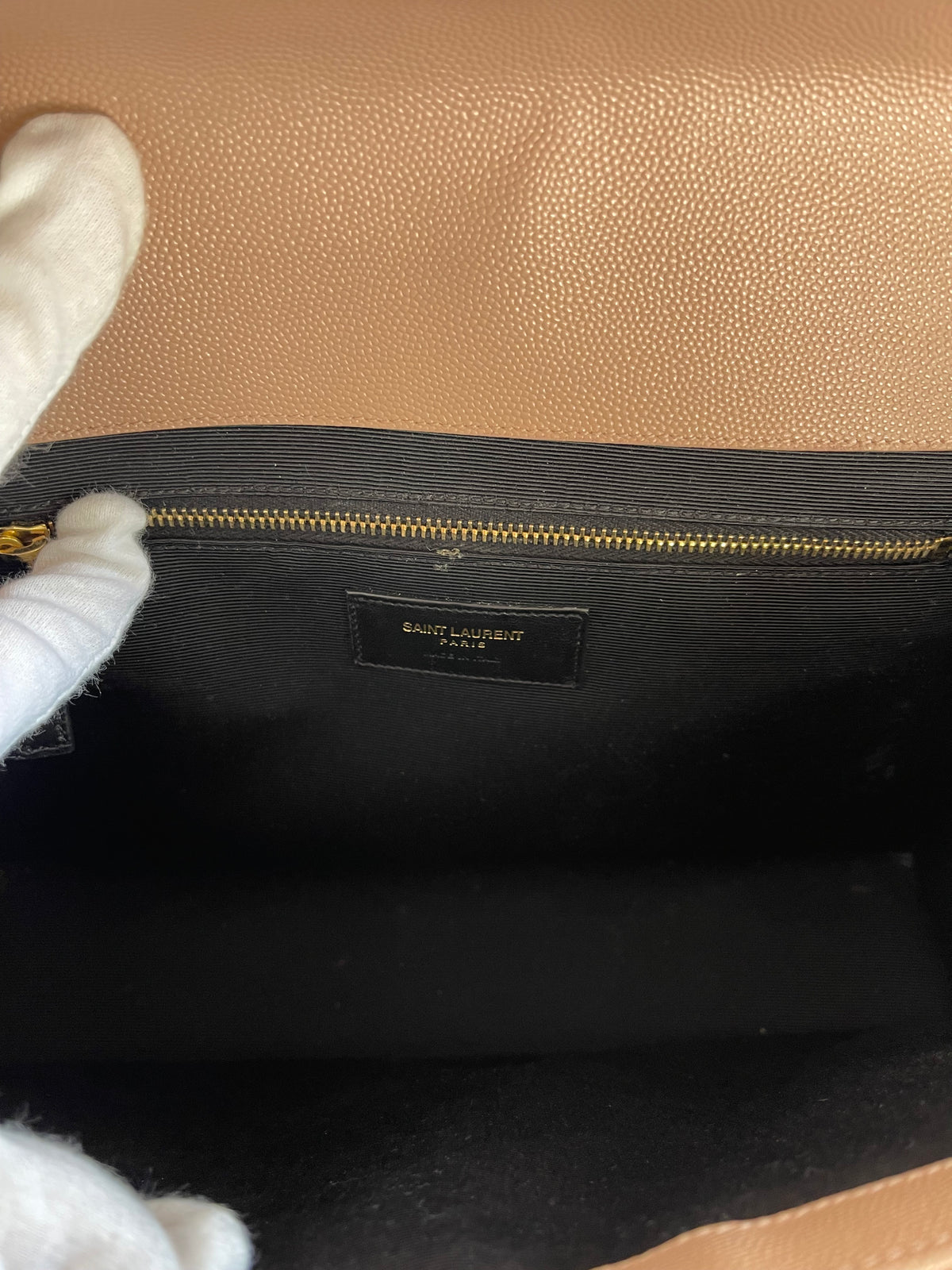 Saint Laurent Large Envelope Beige Grain De Poudre Chain Bag