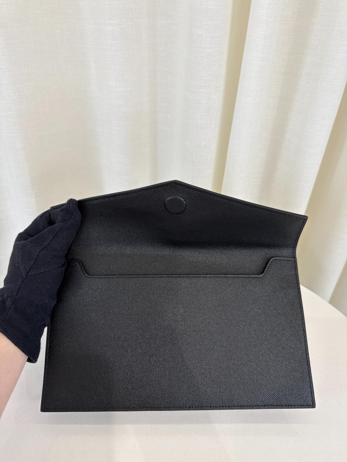 Saint Laurent Grain De Poudre Uptown Pouch Dark Black