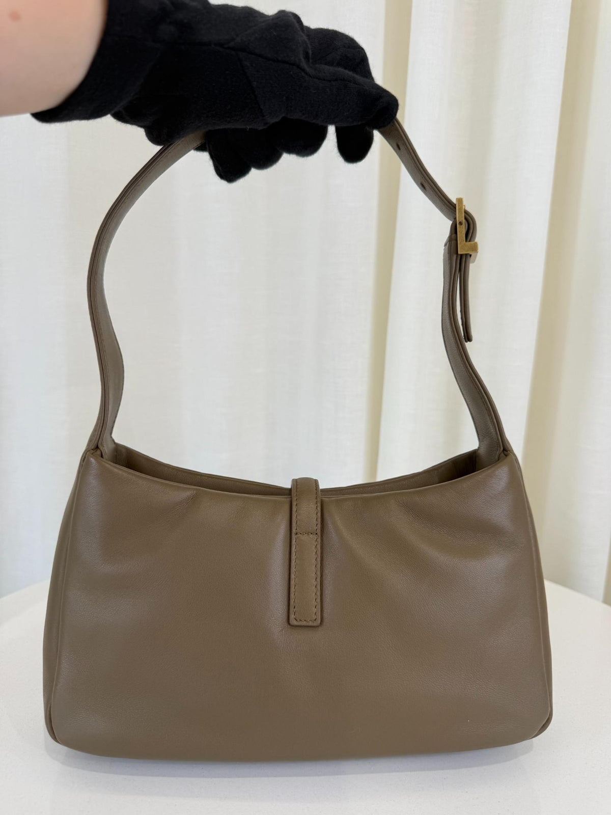Saint Laurent Padded Lambskin Le 5 À 7 Hobo Dark Peanut