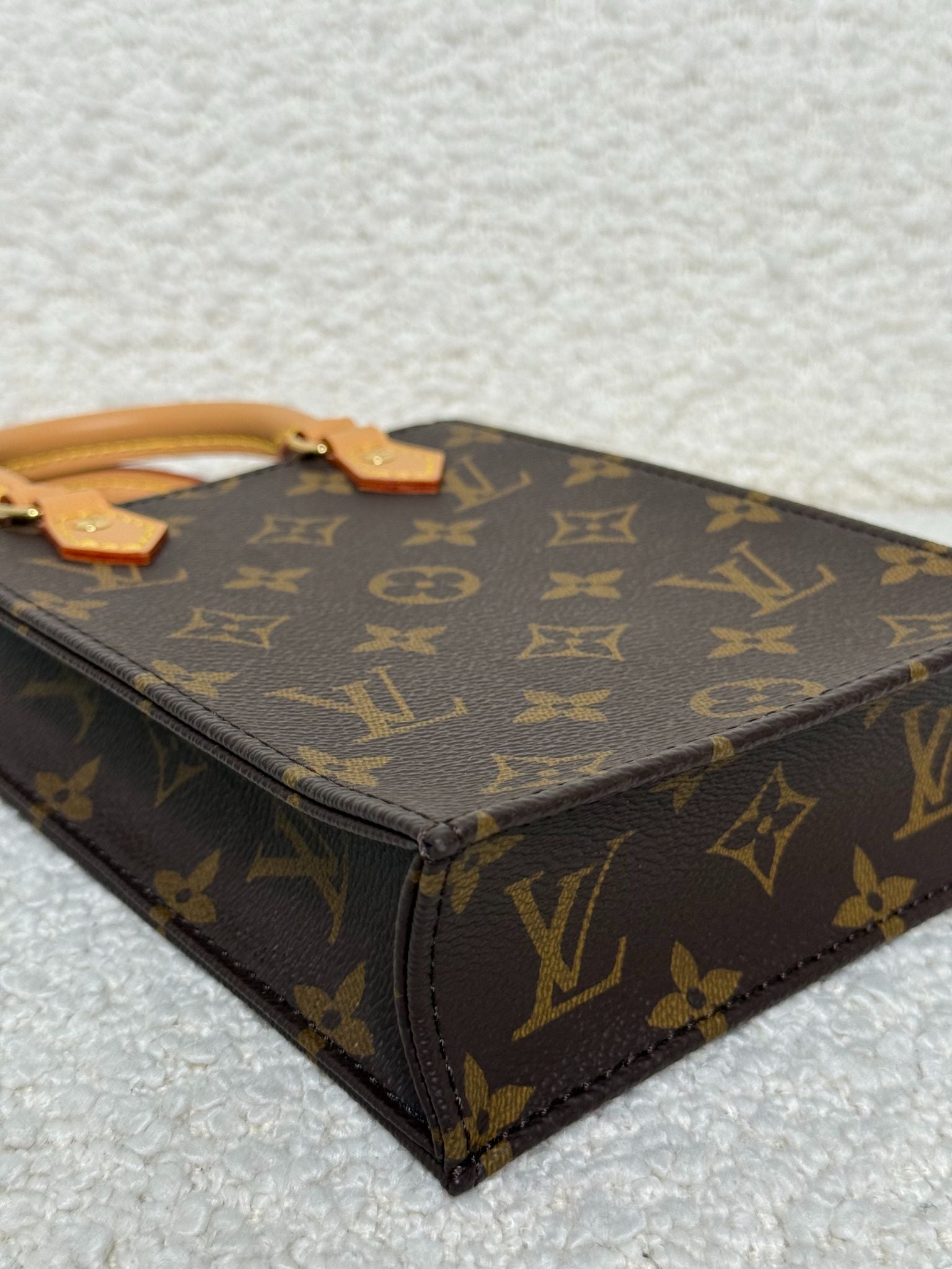 Louis Vuitton Petit Sac Plat Monogram Canvas