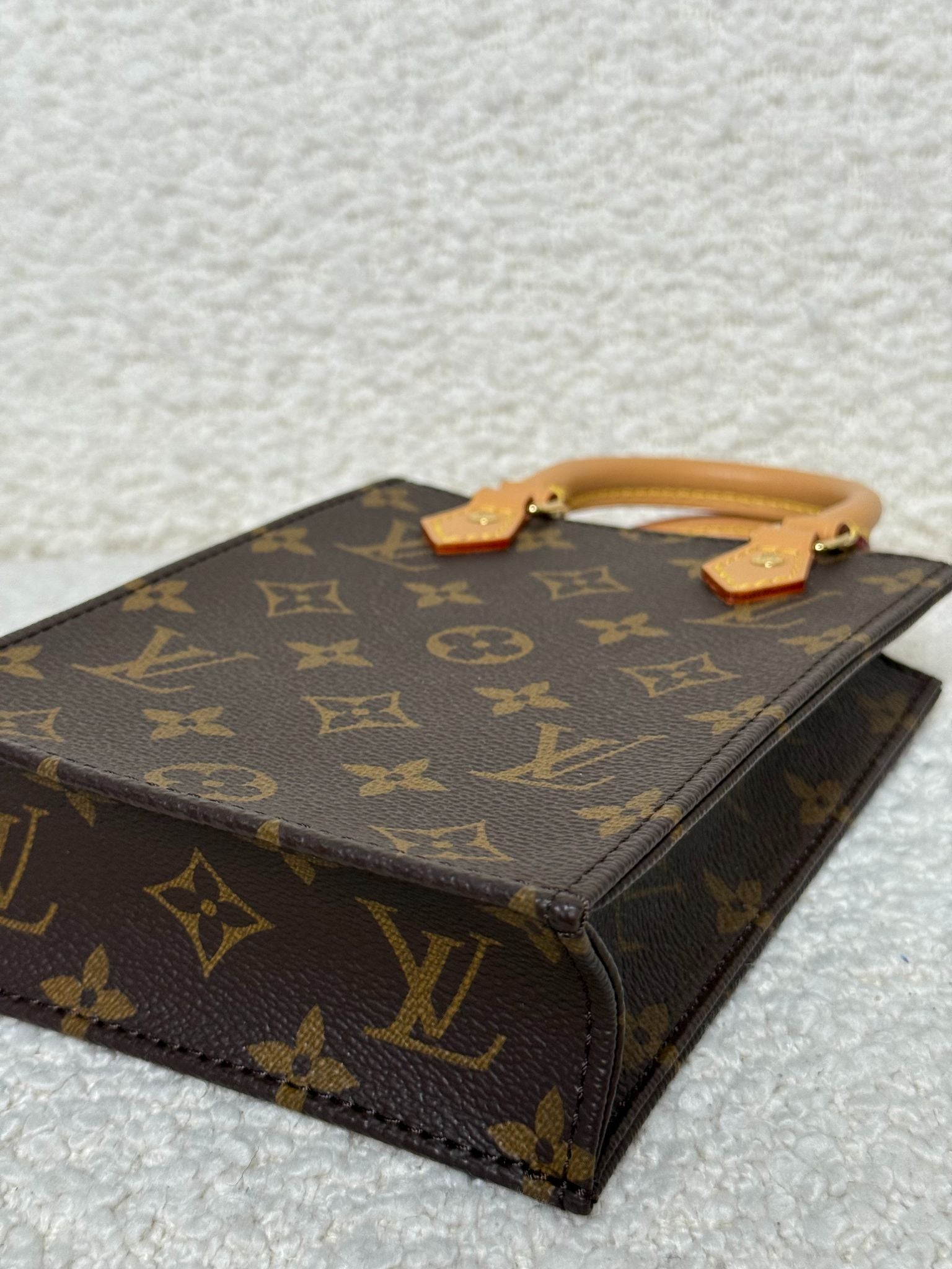 Louis Vuitton Petit Sac Plat Monogram Canvas