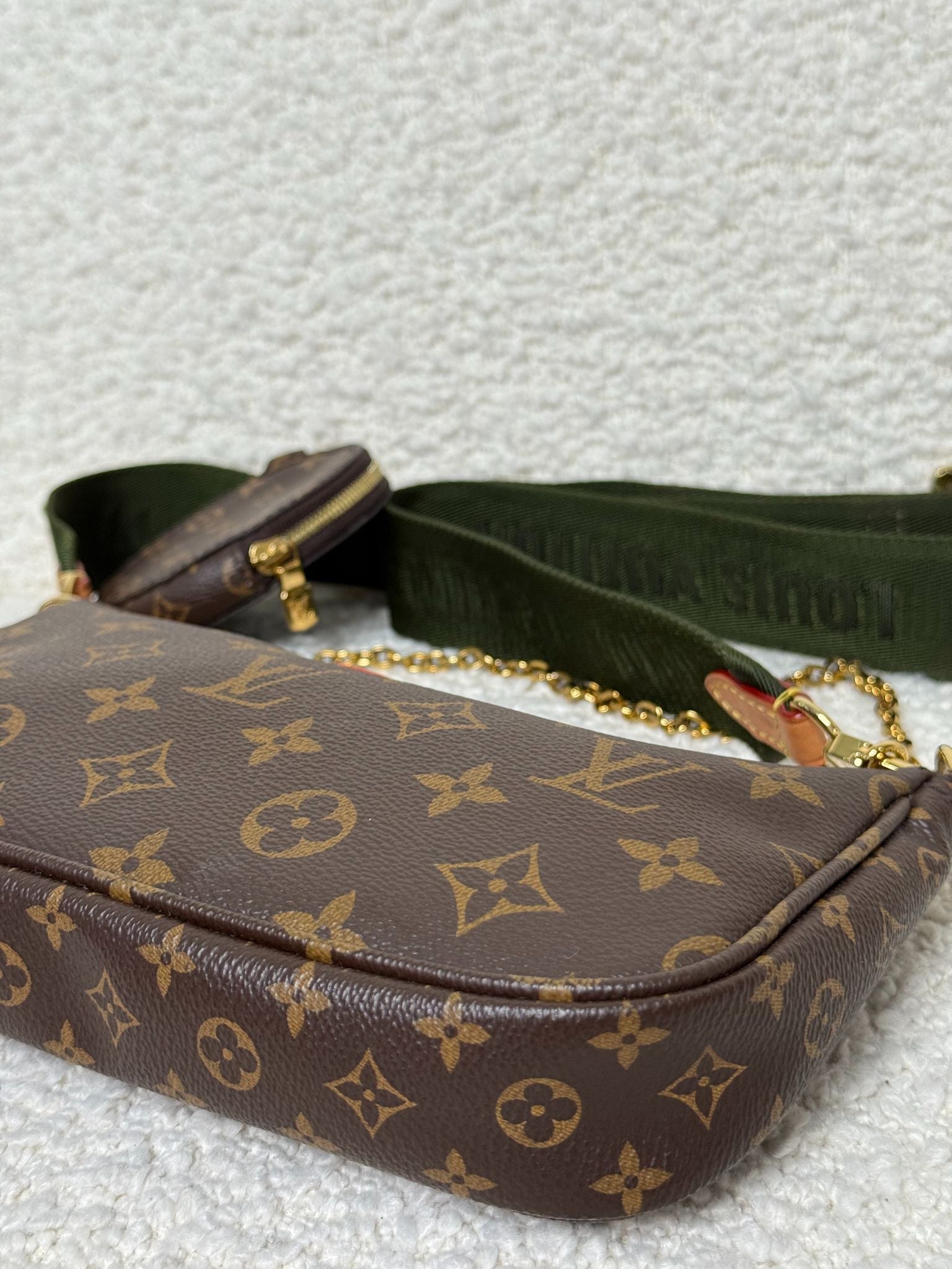 Louis Vuitton Multi Pochette Accessoires Khaki Strap Monogram Canvas