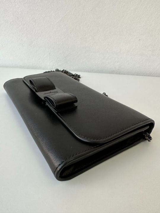 Salvatore Ferragamo Vara Bow Black Wallet On Chain