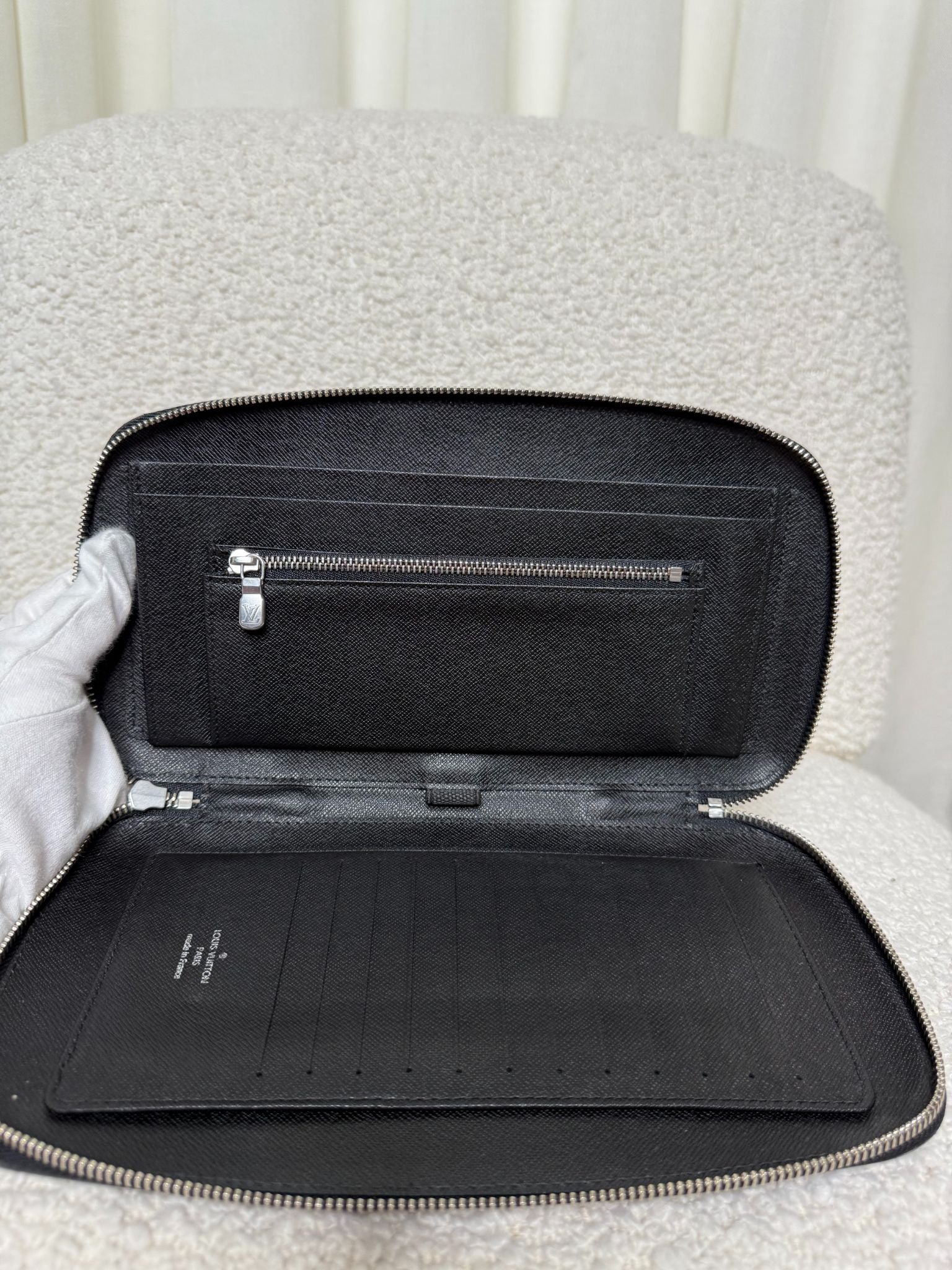 Louis Vuitton Long Wallet Organizer Atoll Taiga Black