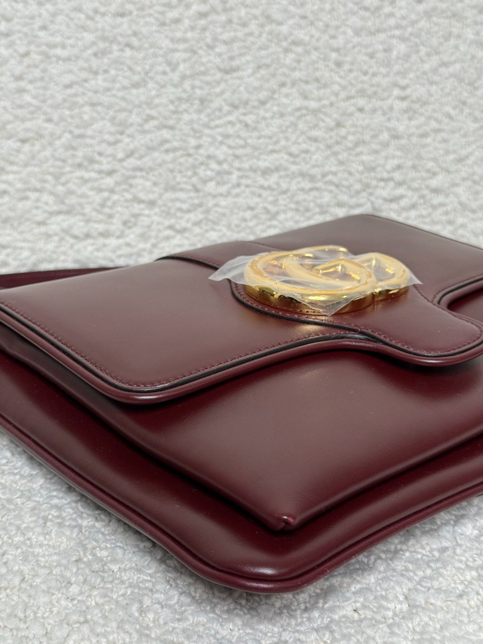 Gucci Arli Burgundy Calfskin Leather Crossbody Bag