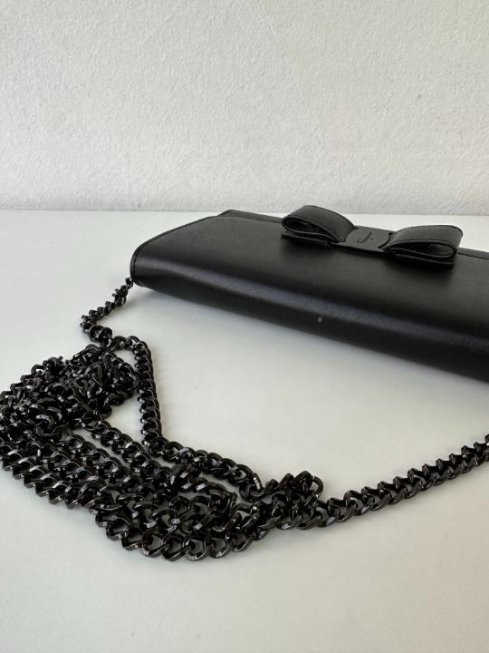 Salvatore Ferragamo Vara Bow Black Wallet On Chain
