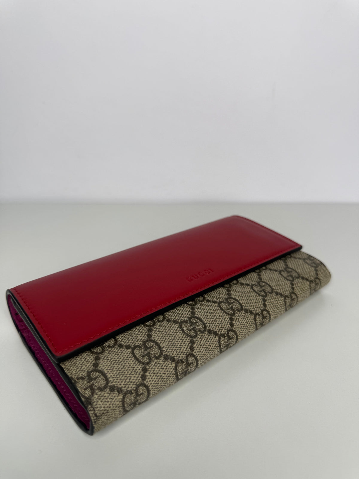 Gucci Beige/Red GG Supreme Canvas and Leather Continental Wallet