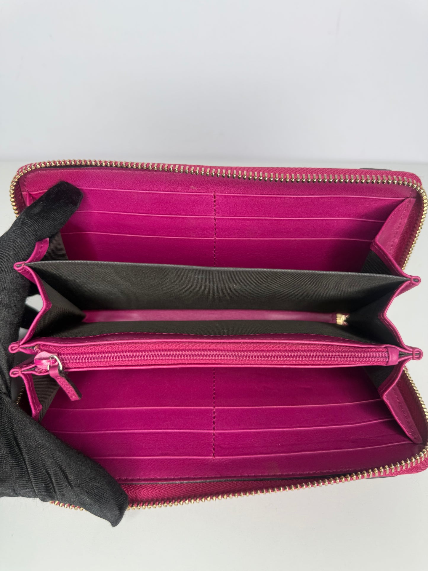 Gucci Fuchsia Microguccissima Nice Long Wallet