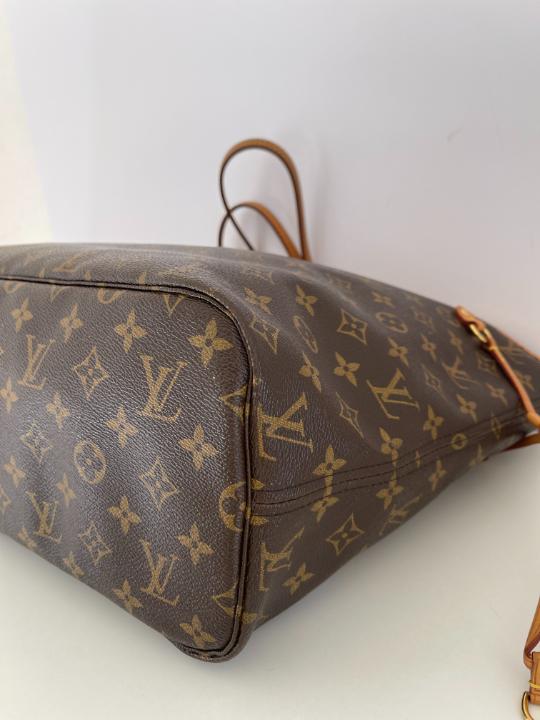 Louis Vuitton Neverfull MM Monogram Canvas