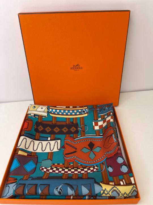 Hermès Colliers de Chiens Silk Scarf 90